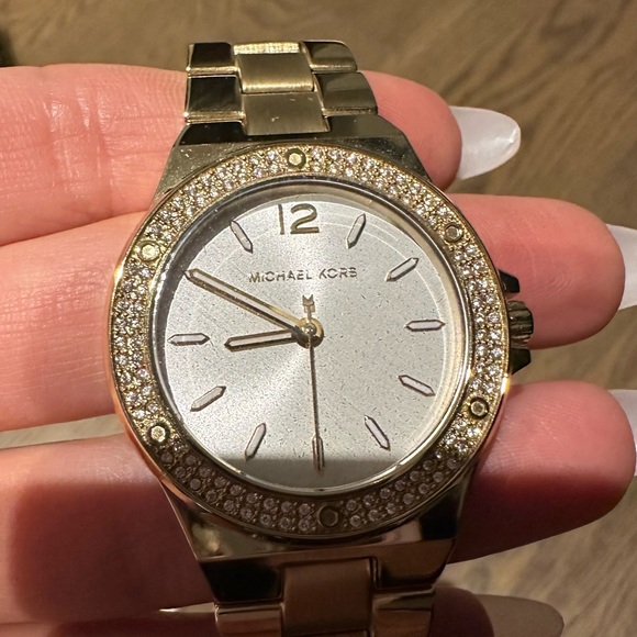 MICHAEL KORS Watch - Picture 2 of 5